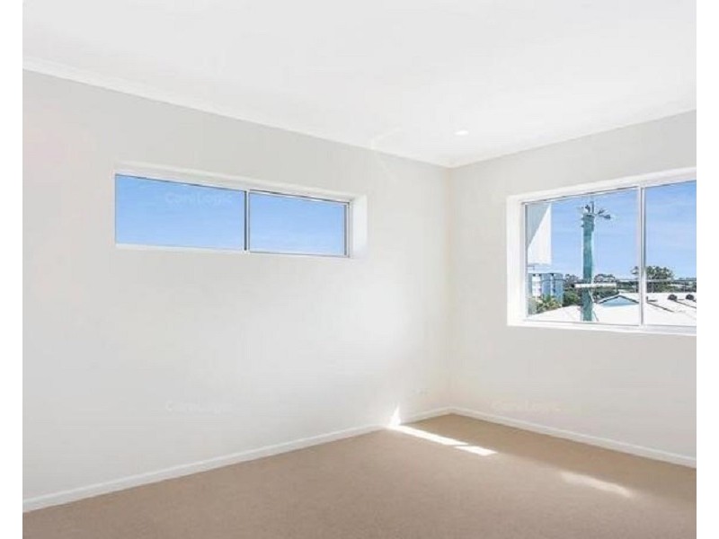 8/34 Emsworth Street, Wynnum QLD 4178