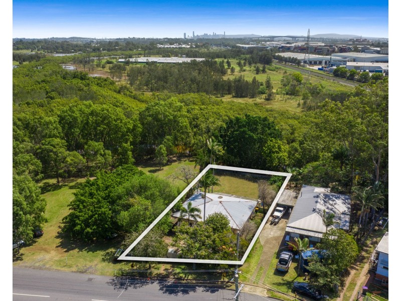 41 Kianawah Road, Wynnum West QLD 4178