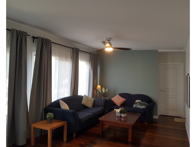 8  Wolsey Parade, Wynnum QLD 4178