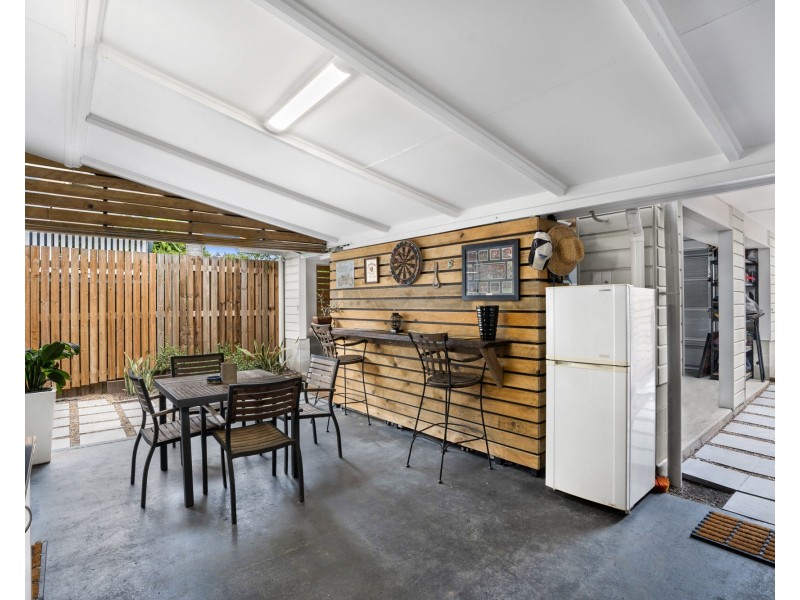 26 Tulip Street, Wynnum QLD 4178
