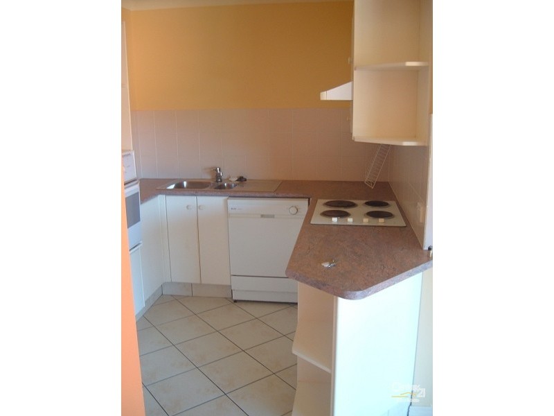 15/5 Ocean Street, Kirra QLD 4225