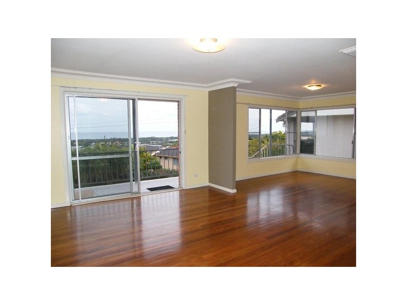 1/23 Seaview Road, Banora Point NSW 2486