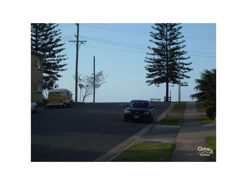 2/10 Coyne St, Coolangatta QLD 4225