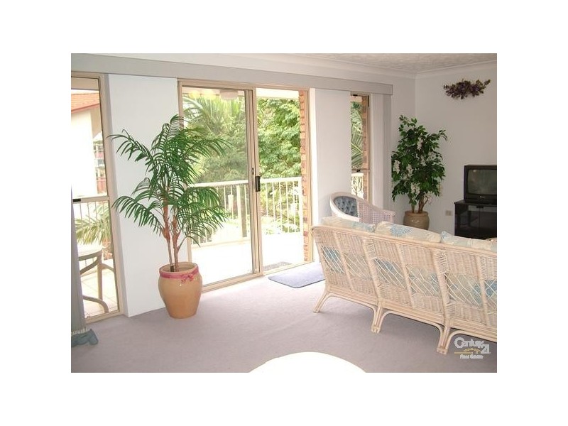 19/9 Ocean St, Coolangatta QLD 4225