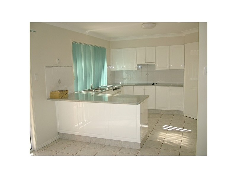 2/34 Botanical Cirt, Banora Point NSW 2486