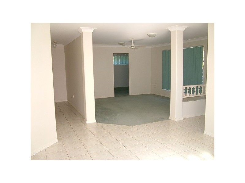 2/34 Botanical Cirt, Banora Point NSW 2486