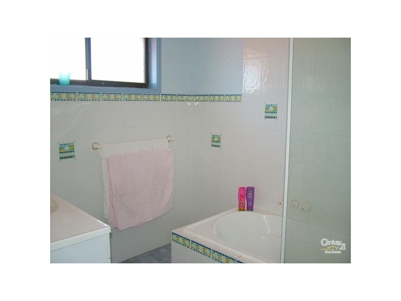 2/126 Jacaranda Ave, Tweed Heads West NSW 2485