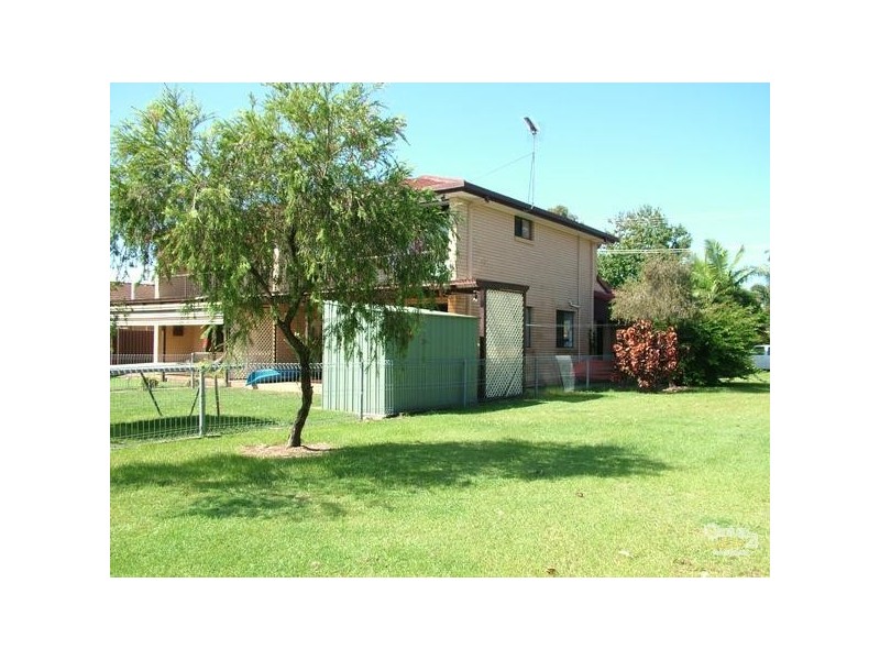 2/126 Jacaranda Ave, Tweed Heads West NSW 2485