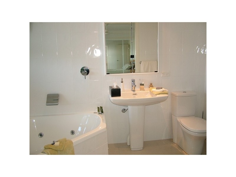 4/50 Rutledge Street, Coolangatta QLD 4225