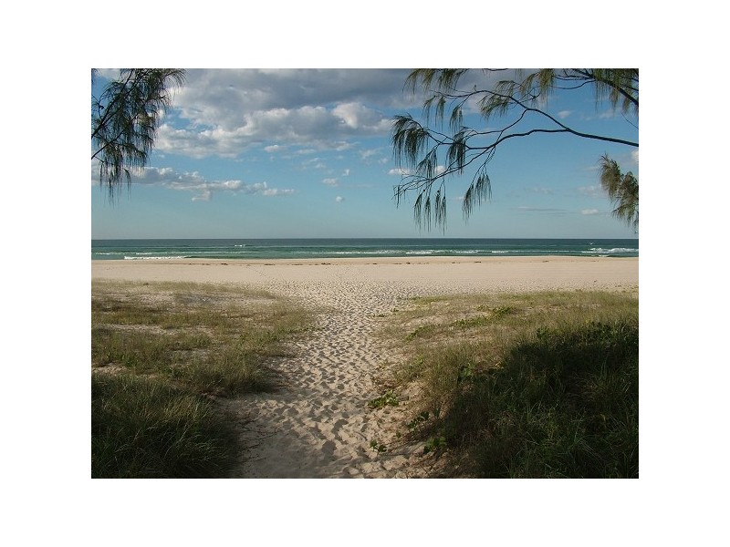 133 Golden Four Drive, Bilinga QLD 4225