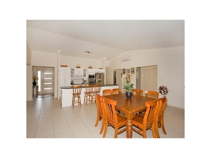 10 Macquarie Street, Banora Point NSW 2486