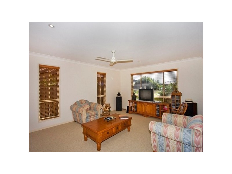 10 Macquarie Street, Banora Point NSW 2486