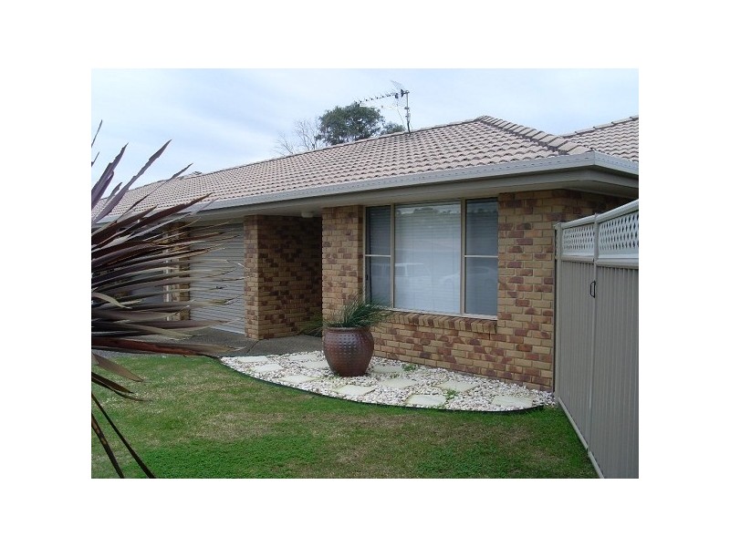 2/2 Troon Court, Banora Point NSW 2486