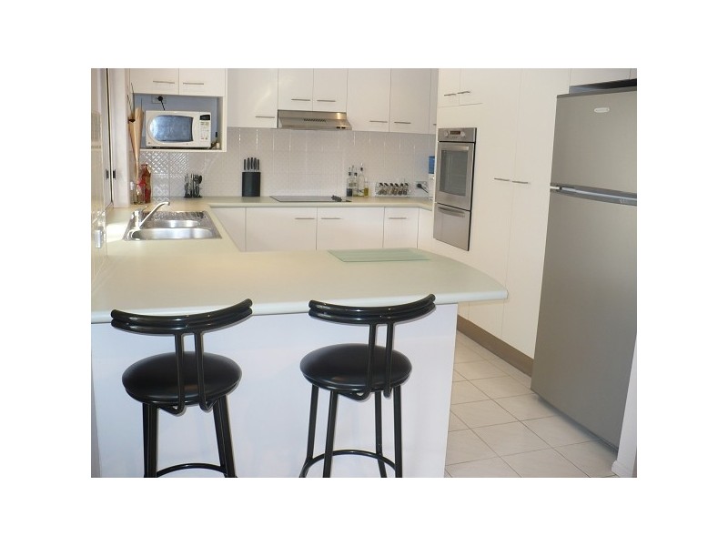 2/2 Troon Court, Banora Point NSW 2486