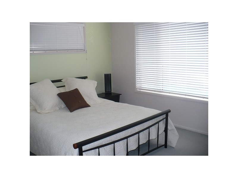 2/2 Troon Court, Banora Point NSW 2486