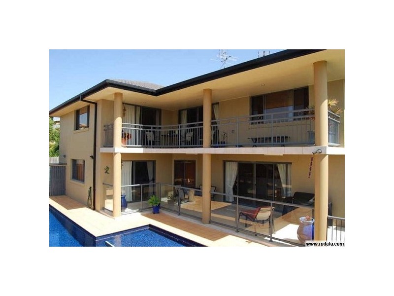 7 Comenara Crescent, Banora Point NSW 2486