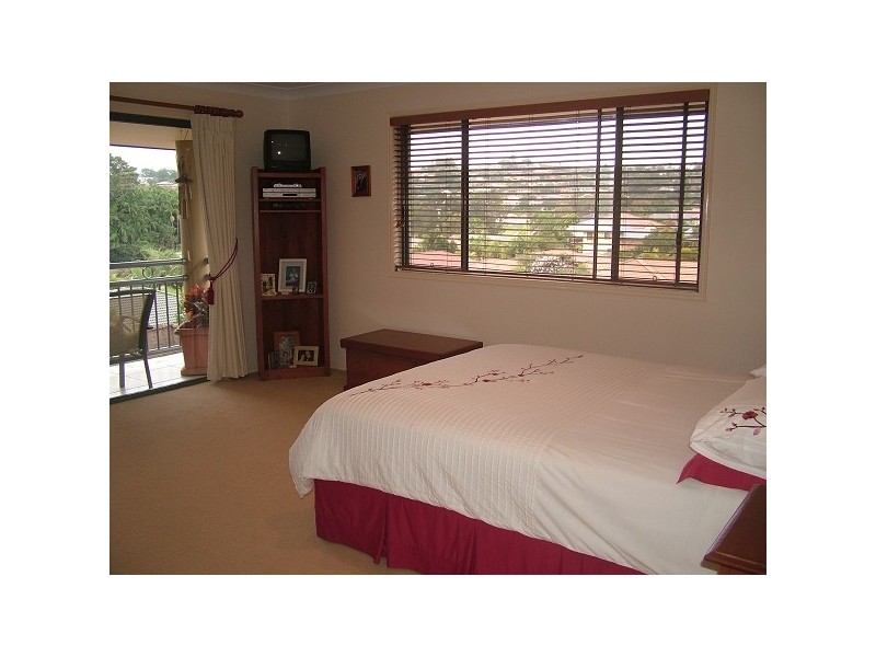 7 Comenara Crescent, Banora Point NSW 2486