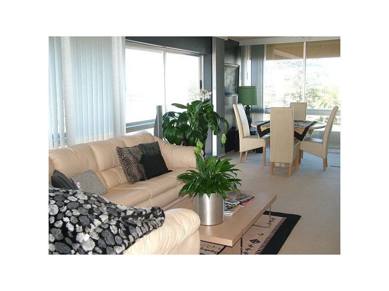 17/130 Marine Parade, Coolangatta QLD 4225