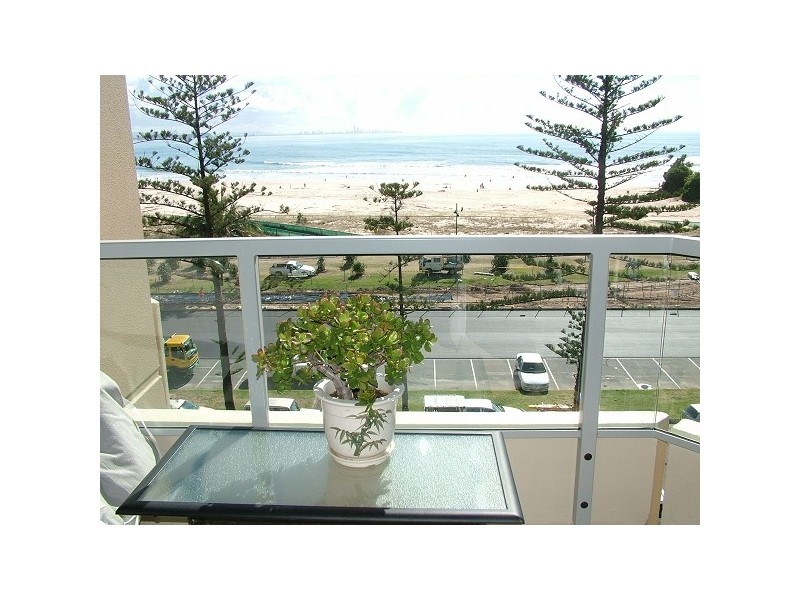 17/130 Marine Parade, Coolangatta QLD 4225