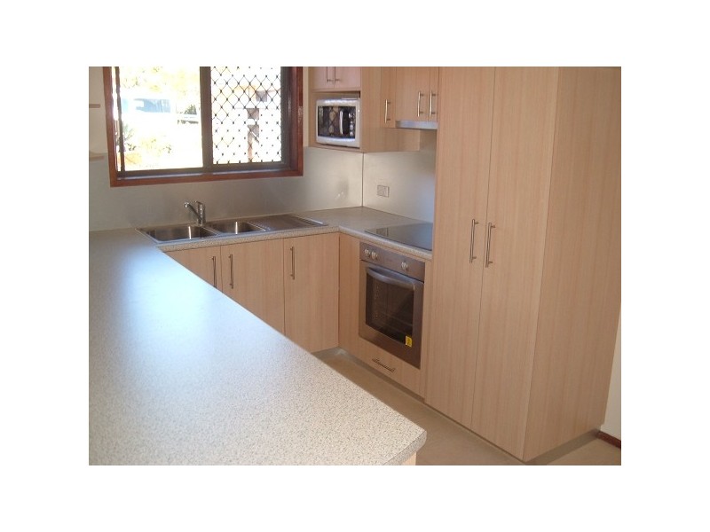 2/66 Keith Compton Dr, Tweed Heads NSW 2485