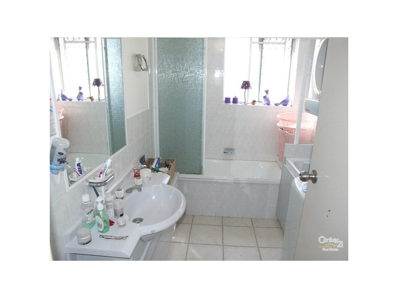 1/31 Dutton Street, Coolangatta QLD 4225