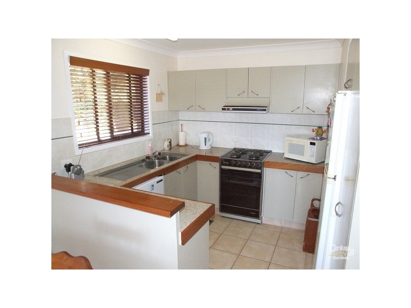 2/11 Allamanda Avenue, Banora Point NSW 2486