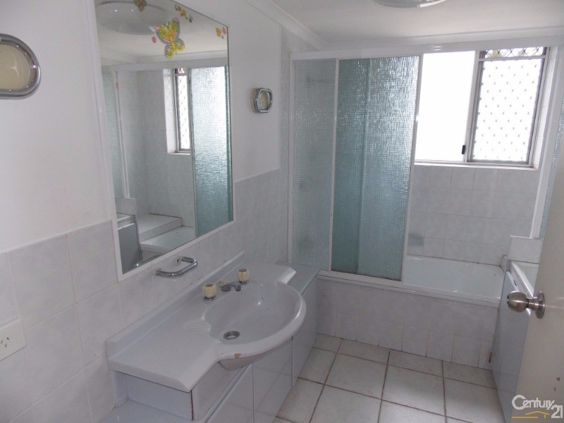 1/31 Dutton Street, Coolangatta QLD 4225