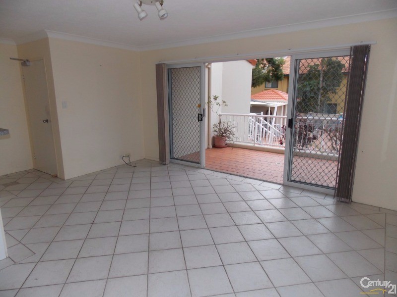 1/31 Dutton Street, Coolangatta QLD 4225