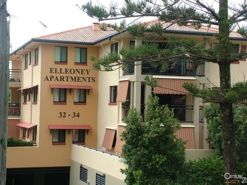 2/32 Dutton Street, Coolangatta QLD 4225