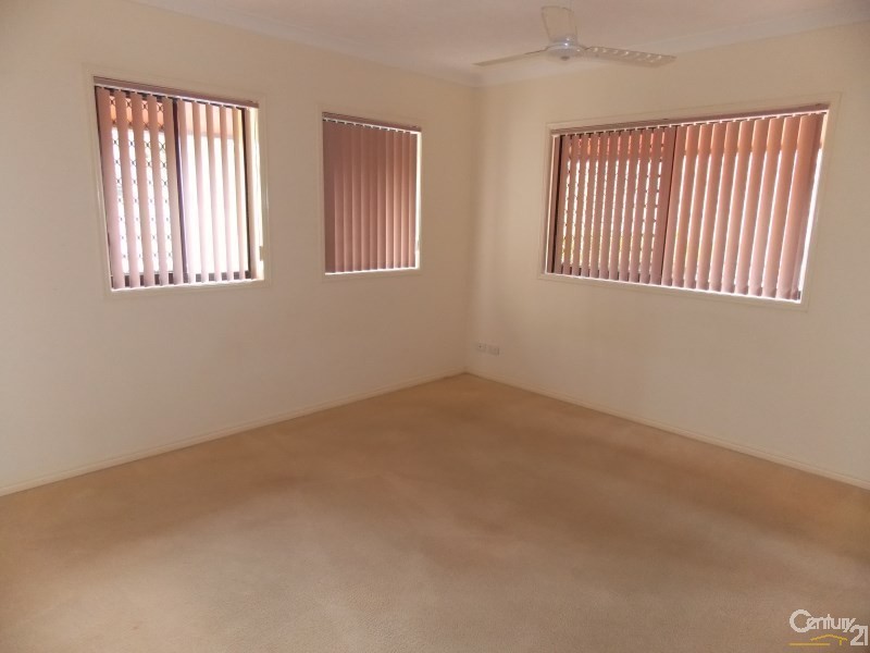 2/32 Dutton Street, Coolangatta QLD 4225