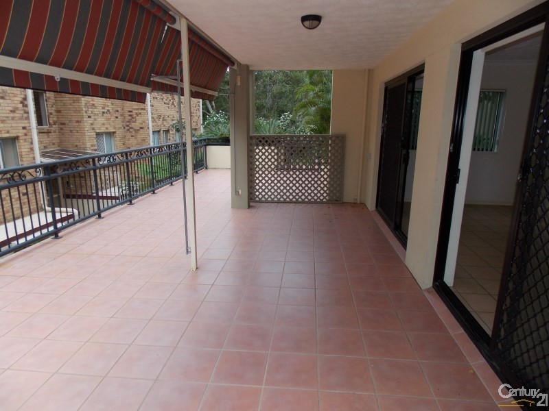 2/32 Dutton Street, Coolangatta QLD 4225