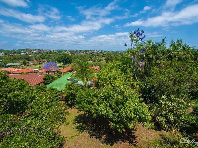 2/21 Cominan Avenue, Banora Point NSW 2486