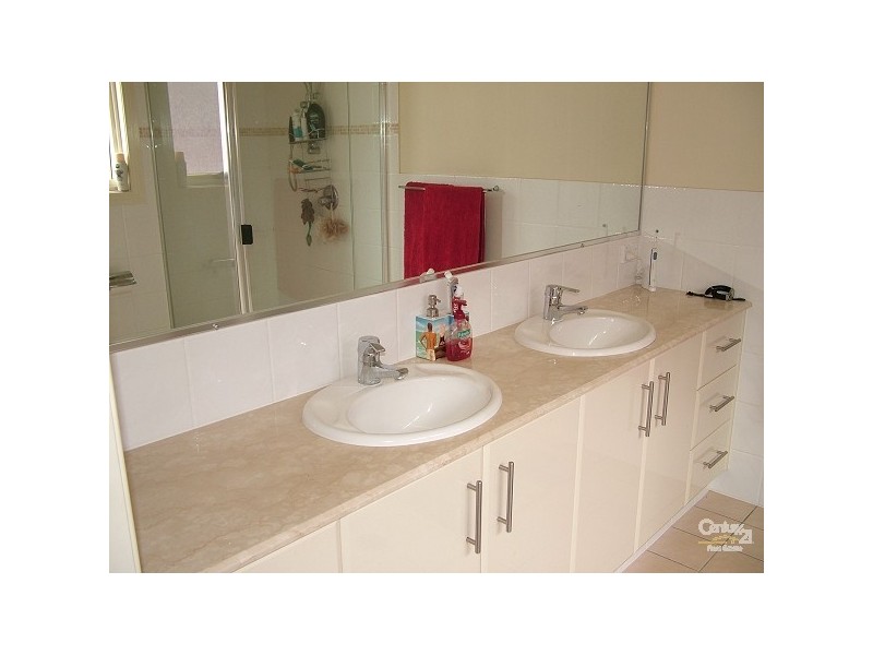 Coolangatta QLD 4225