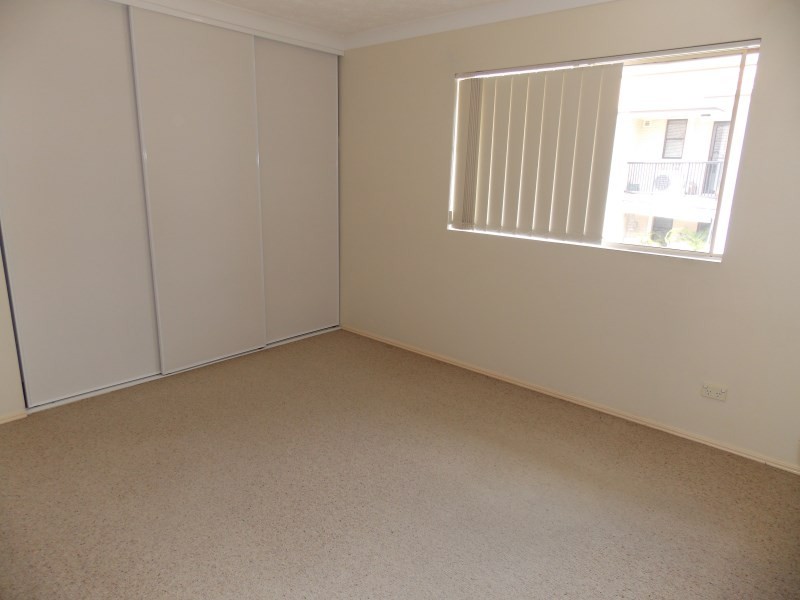 7/18 Dutton Street, Coolangatta QLD 4225