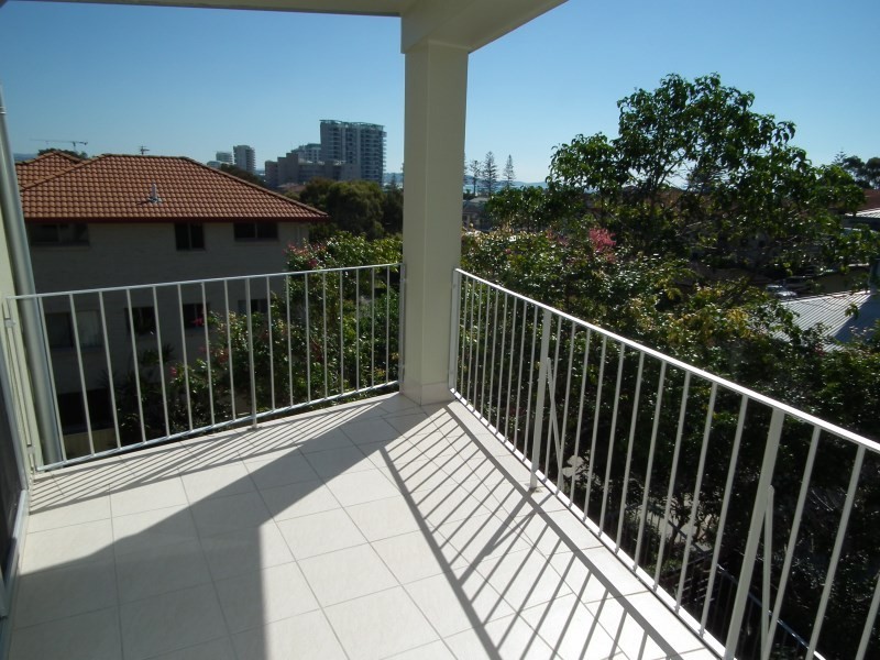 1/11 Tweed Street, Coolangatta QLD 4225