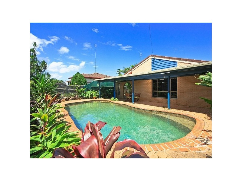 6 Hibiscus Parade, Banora Point NSW 2486