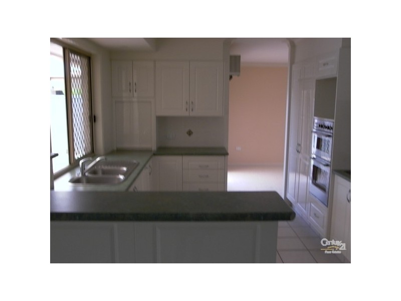 24 Flemington Street, Banora Point NSW 2486