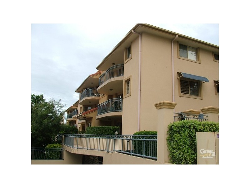 2/40 Dutton Street, Coolangatta QLD 4225