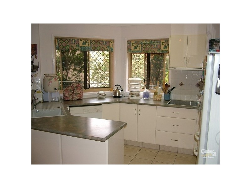 2/40 Dutton Street, Coolangatta QLD 4225