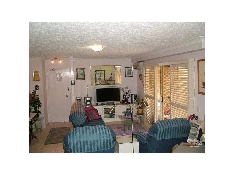 2/40 Dutton Street, Coolangatta QLD 4225