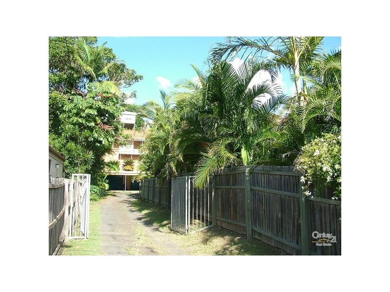3/12 Miles Street, Kirra QLD 4225