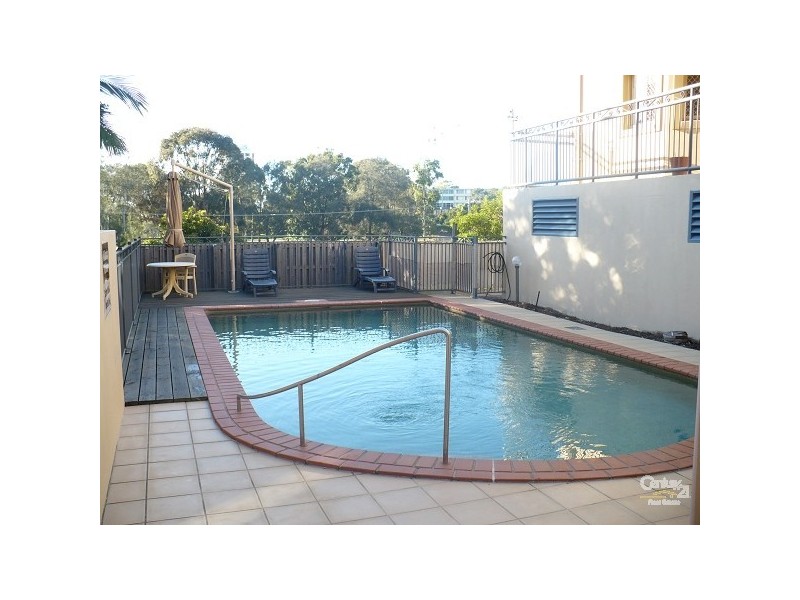 1/40 Dutton Street, Coolangatta QLD 4225