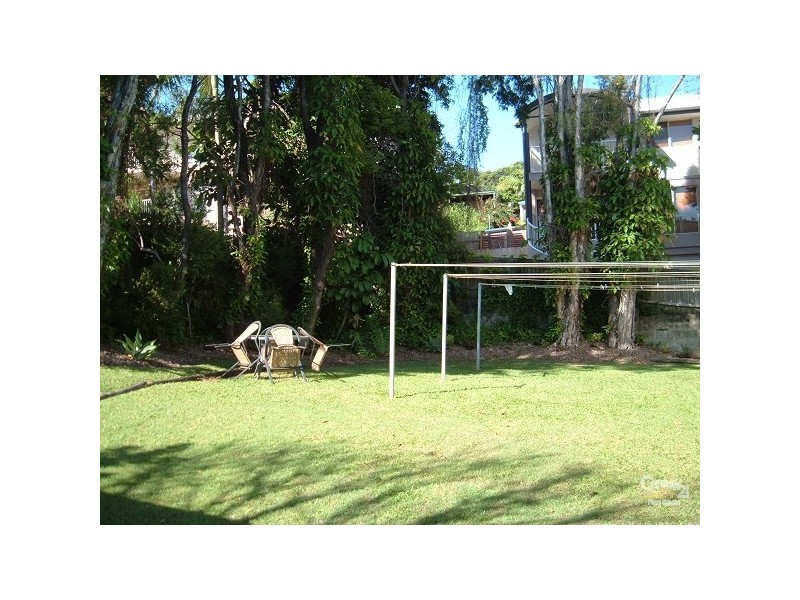 13/28 Miles Street, Kirra QLD 4225