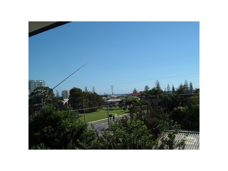 13/28 Miles Street, Kirra QLD 4225