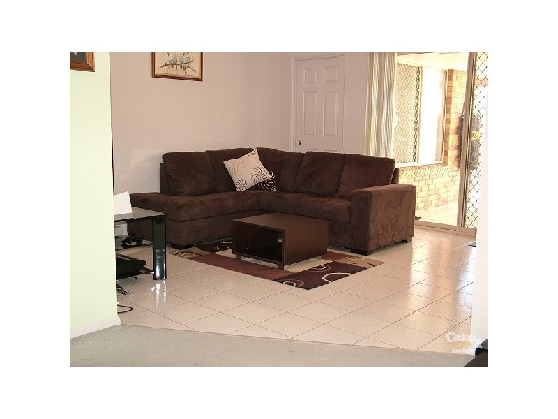 2/2 Troon Court, Banora Point NSW 2486