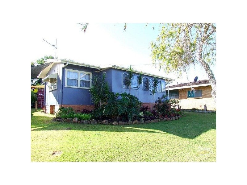 6 Barellan Dr, Banora Point NSW 2486
