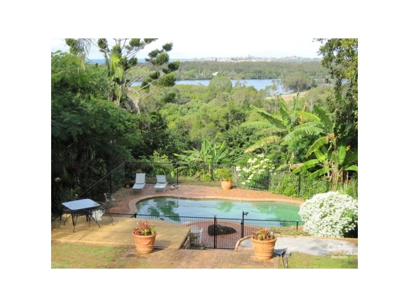 50 Oyster Point Road, Banora Point NSW 2486