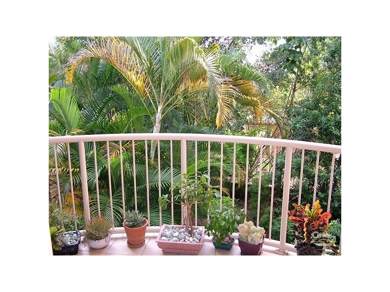 16/9 Ocean Street, Kirra QLD 4225