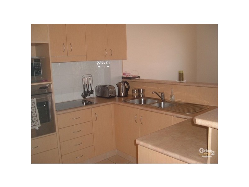 8/20 Dutton Street, Coolangatta QLD 4225