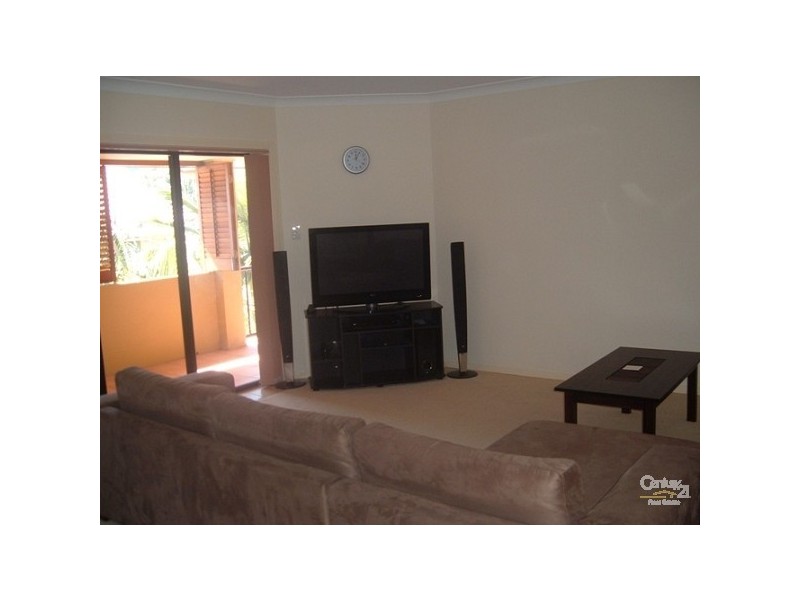 8/20 Dutton Street, Coolangatta QLD 4225